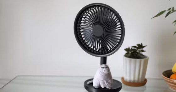 The Rise of MiniFan: 2025's Functional Fashion Trend