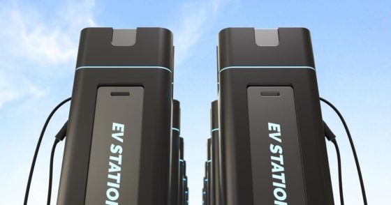 OmniCharge Wireless Hub: Fast, Safe Charging for 5 Devices!