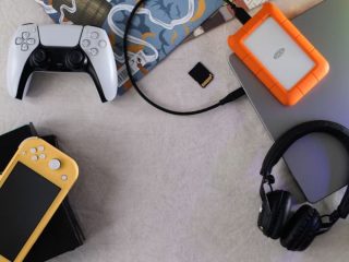 The Coolest AI Gadgets Everyone Needs in 2025
