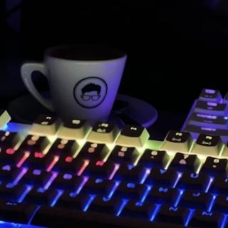 Stunning OLED Keyboards Revolutionizing Gaming & Work 2025