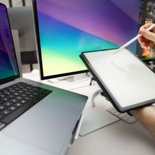 Top Portable Triple-Screen Laptop Extensions 2025